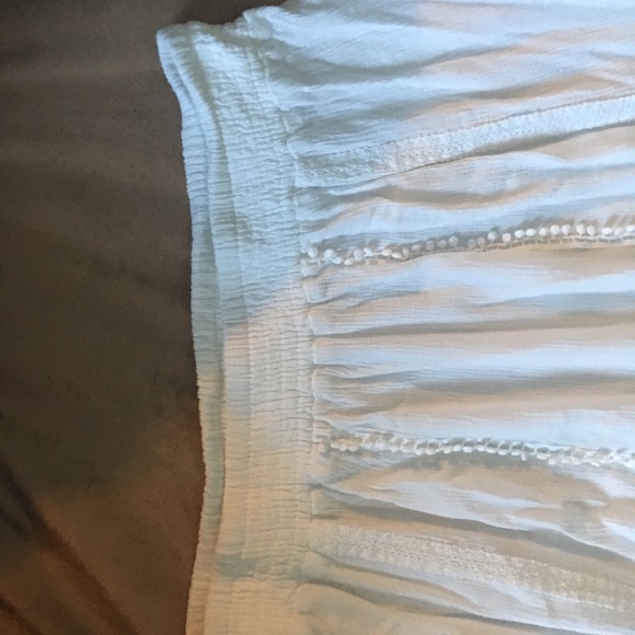 White cinched shirt - Picture 5 of 5